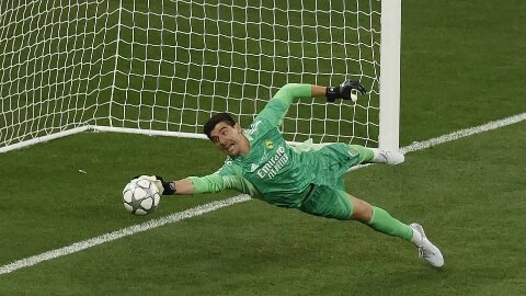 Có Thibaut Courtois, Real Madrid ngại gì Atletico!